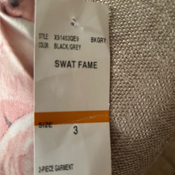 New Cream and floral Prom/semi-formal Dress - Picture 3 of 7